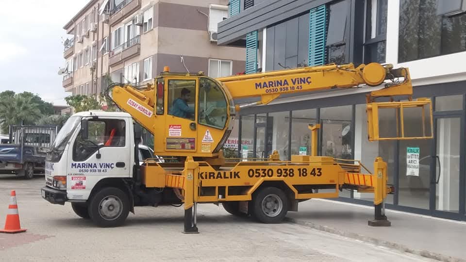 Forklift ile Tır Yükleme ve Boşaltma Teknikleri